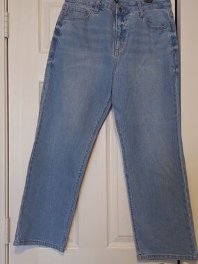 Express Light Wash Ankle Jeans. Never Worn